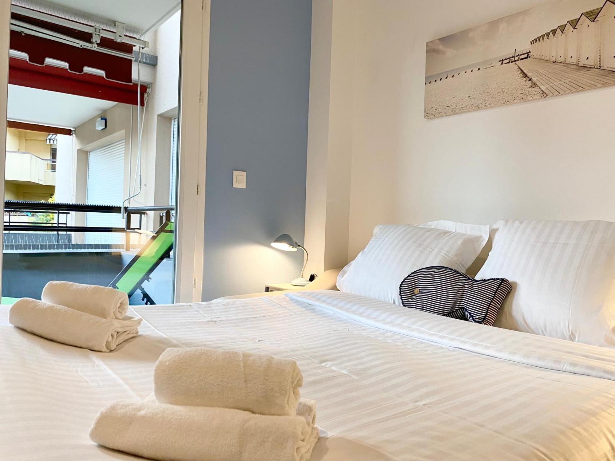 Inter Superb Studio Piscine 5 Min Gare 芒通 外观 照片